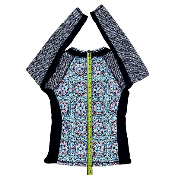 Helen Jon Swim Shirt | Like New | UPF 50+ | Long Sleeves | Crewneck | Rash Guard - Picture 10 of 10